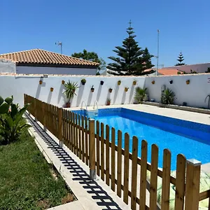 Сasa de vacaciones Fantastico Con Piscina 2 Km De La Barrosa, Chiclana de la Frontera